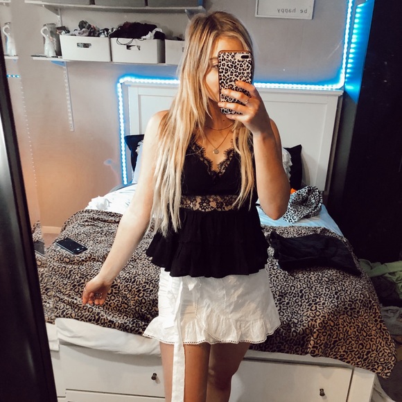 Forever 21 Tops - FOREVER 21 NWT lace top S